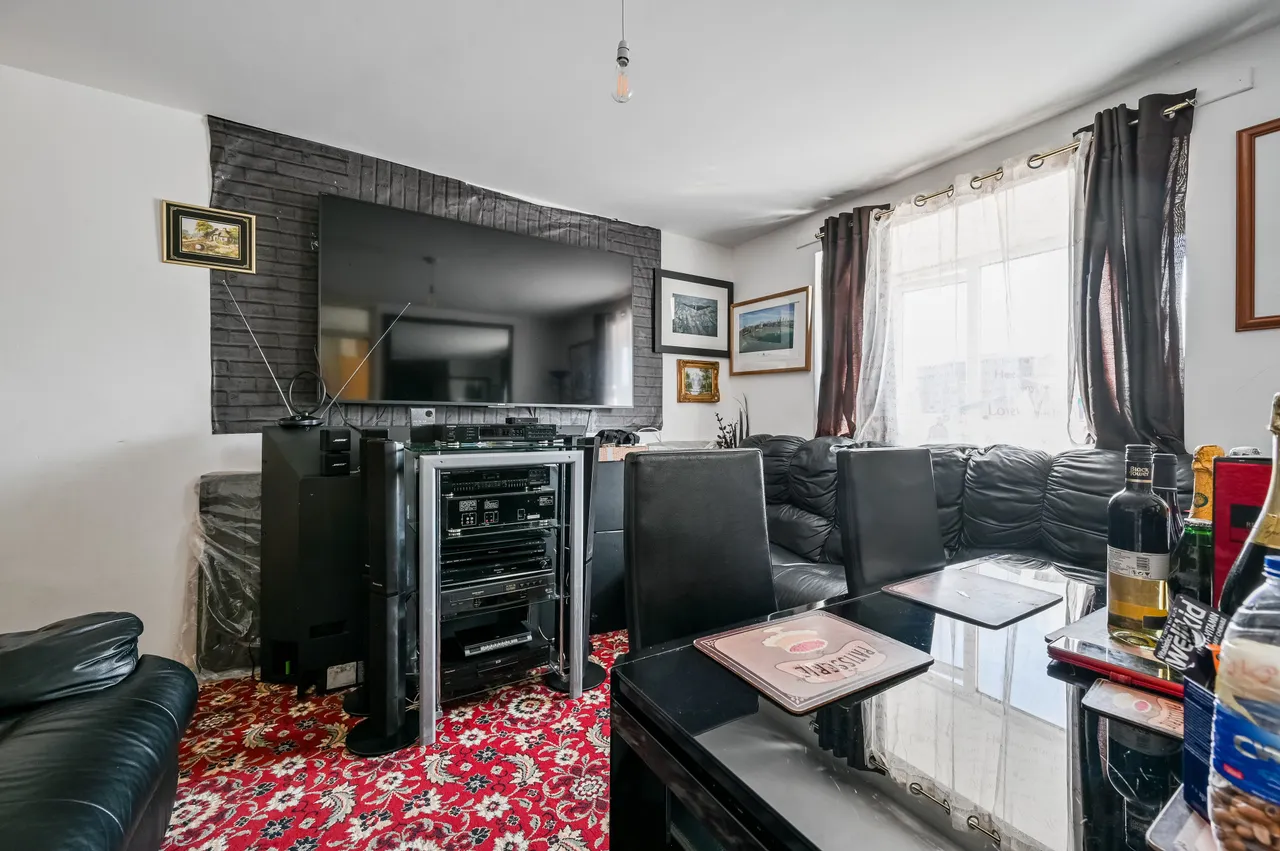 62 Erwood Road, London, photo 4