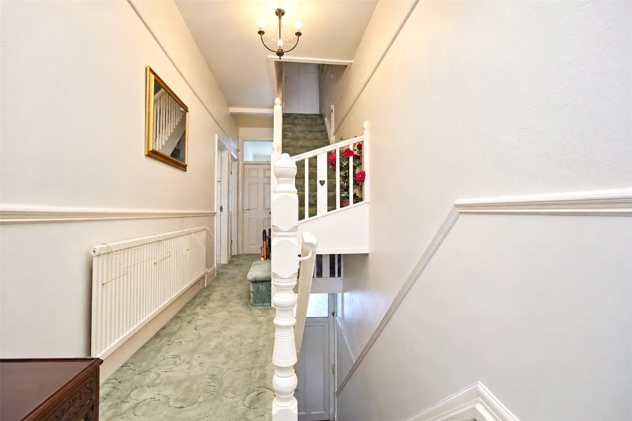 Hillborough Road, Westcliff-on-Sea, SS0, photo 11