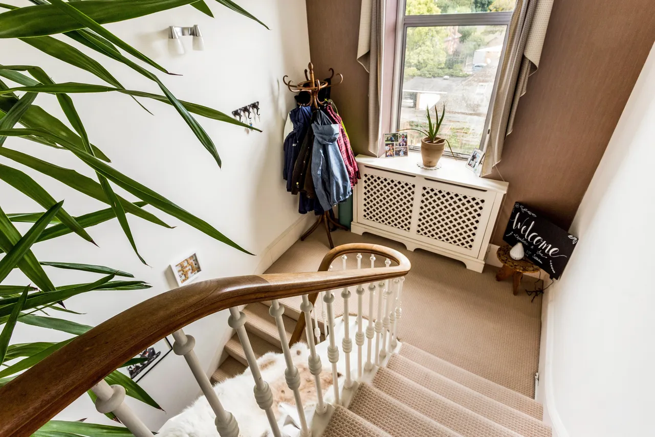 Warden Hill Road, GL51, photo 12