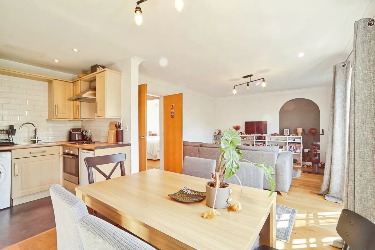 Teale Court, LEEDS, West Yorkshire, LS7, photo 2