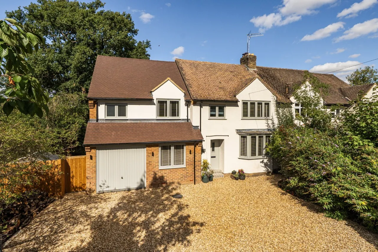 5 bed property for sale, Sywell Road, Overstone, NN6