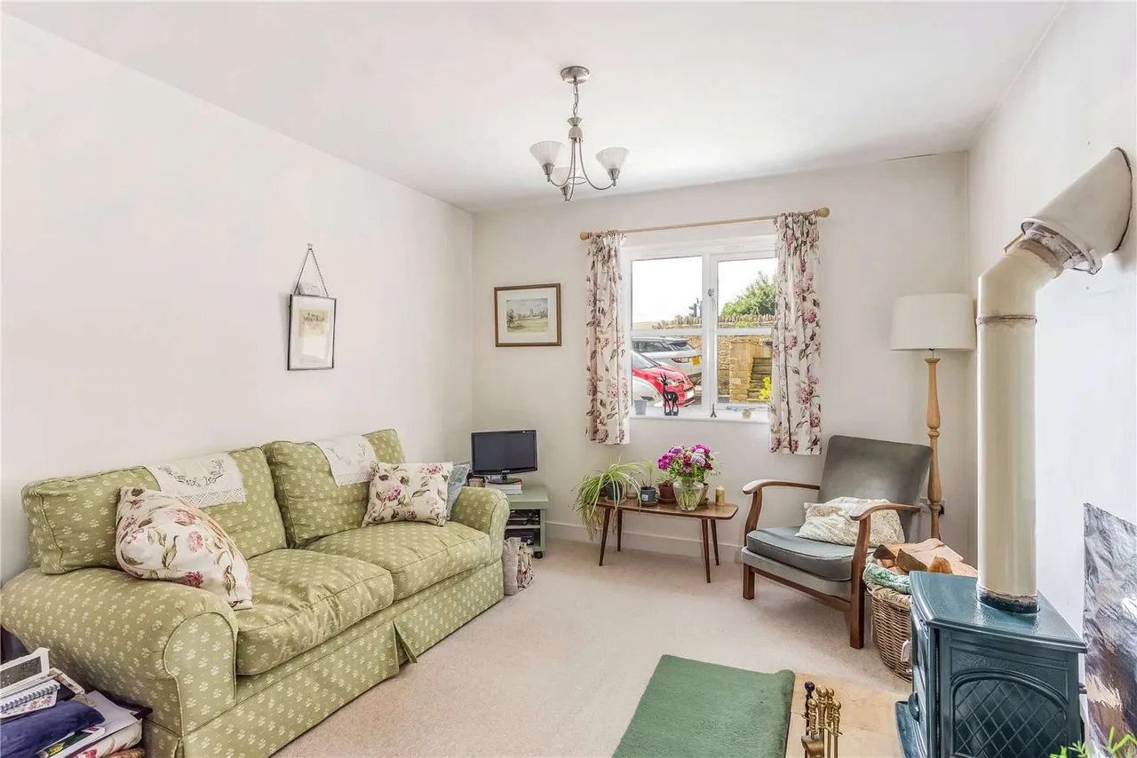 Webbs Court, Northleach, Nr Cirencester, Gloucestershire, GL54 3LR, photo 2