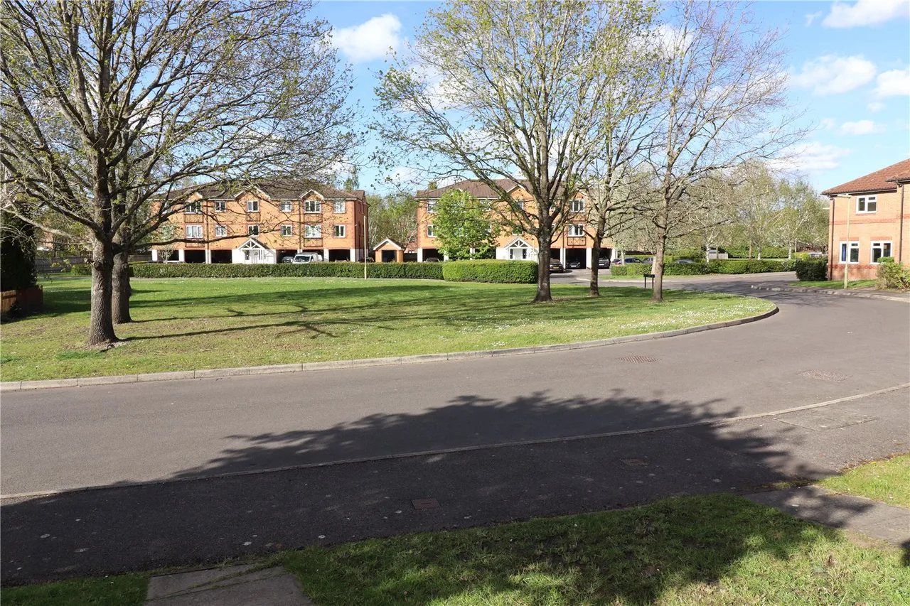 Lime Drive, Fleet, GU51, photo 12