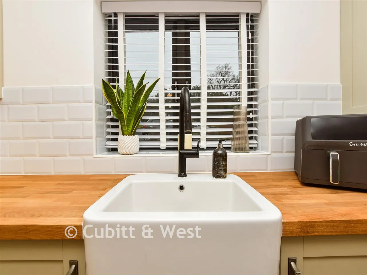 Harrowlands Park, Dorking, RH4, photo 8