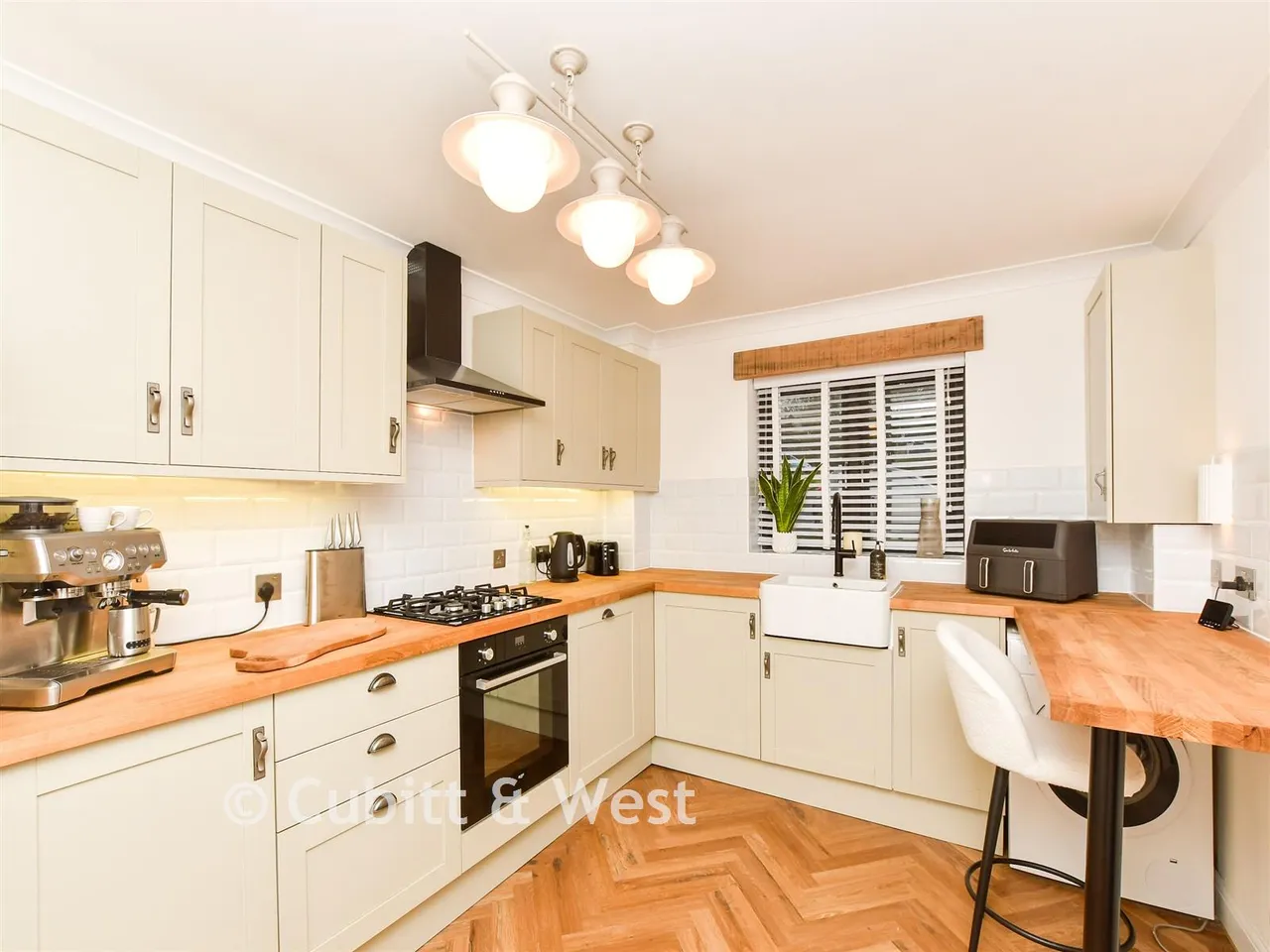 Harrowlands Park, Dorking, RH4, photo 4