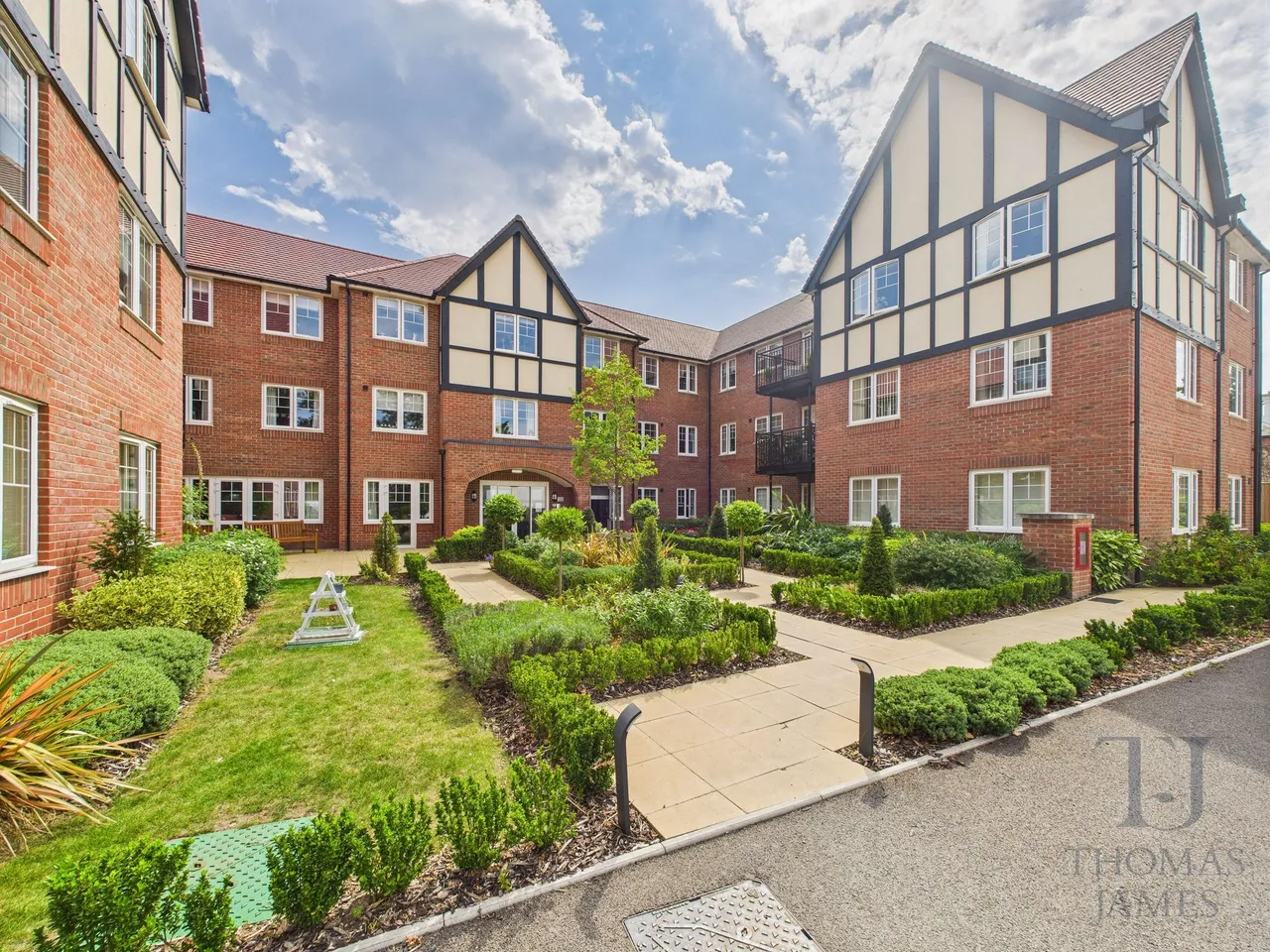 2 bed flat for sale, Manor Park, Ruddington, NG11