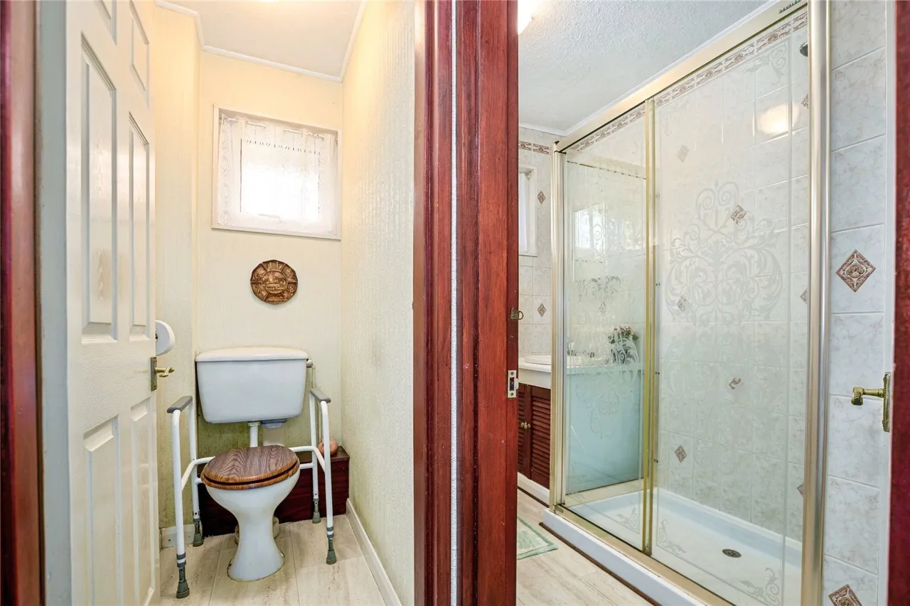 Renfrew Drive, Ynyslas, SY24, photo 17