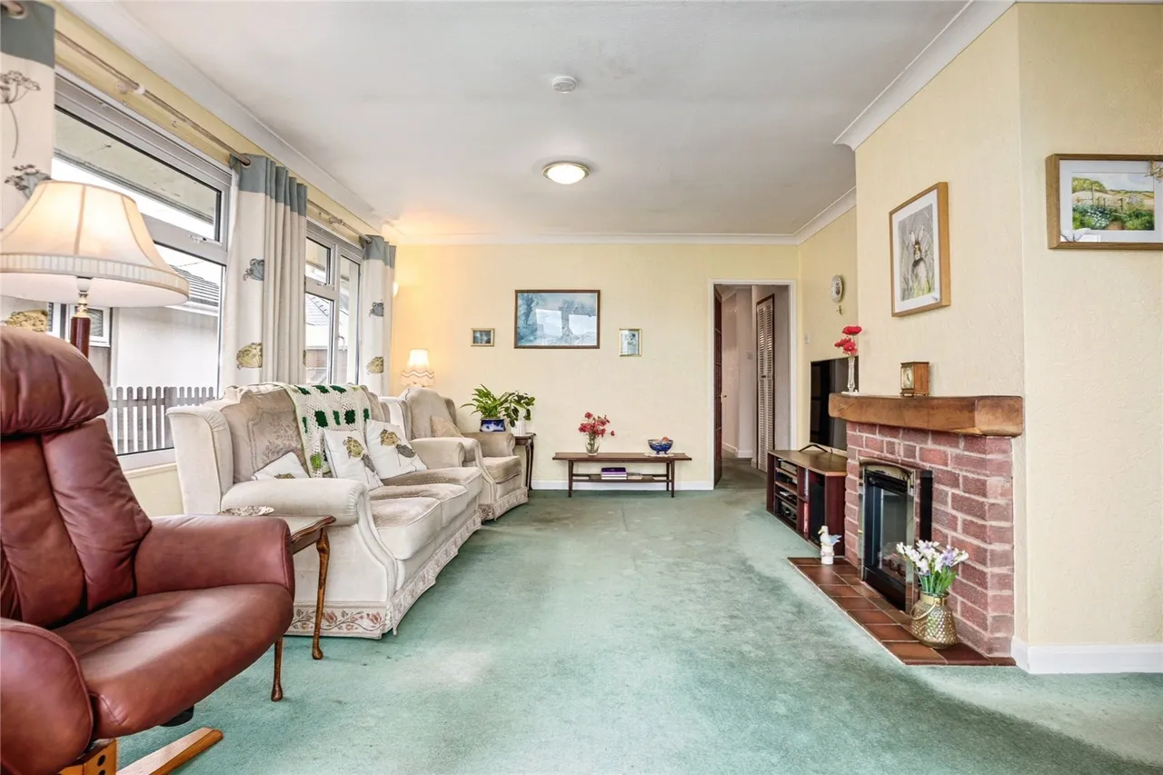 Renfrew Drive, Ynyslas, SY24, photo 11