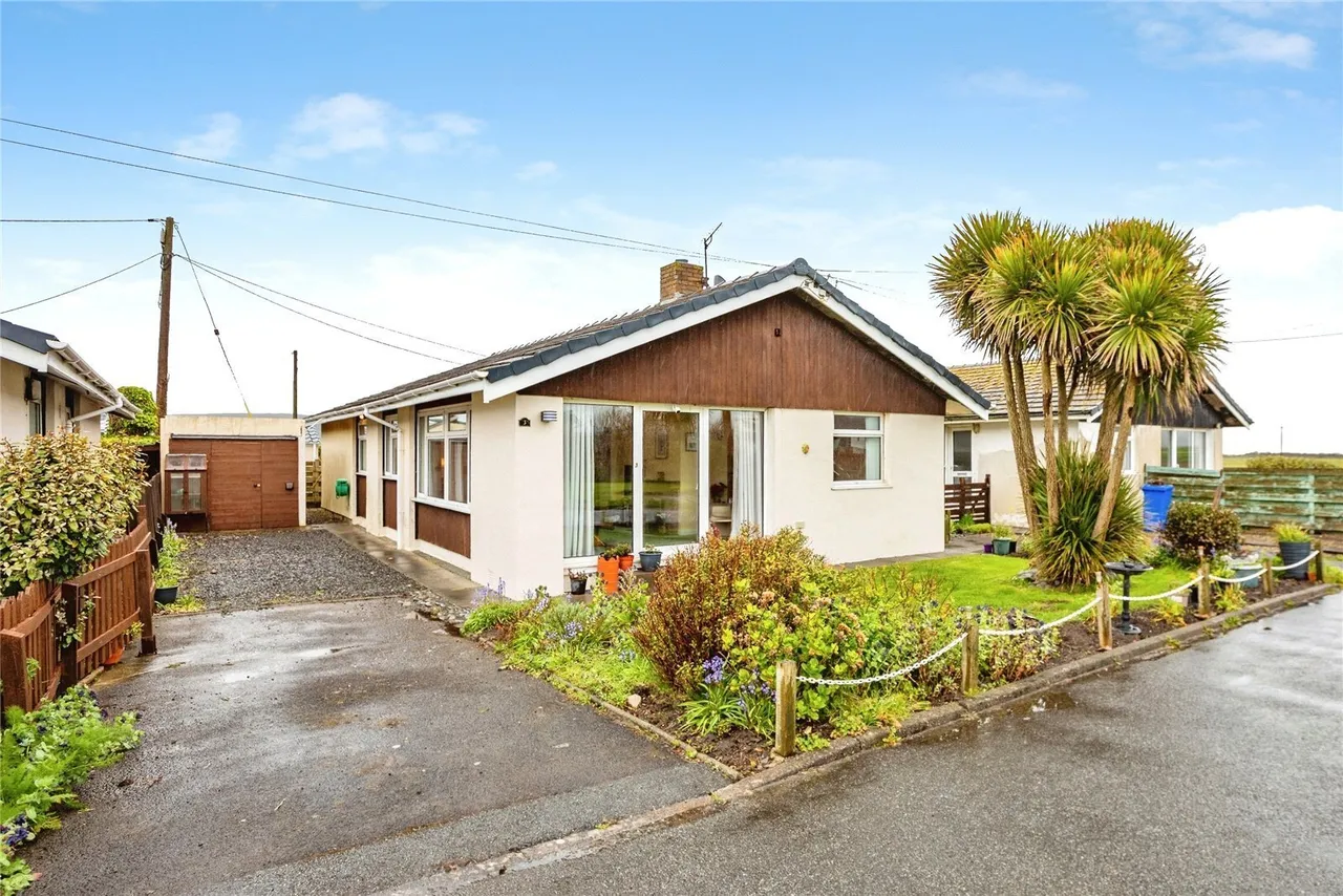 Renfrew Drive, Ynyslas, SY24, photo 4