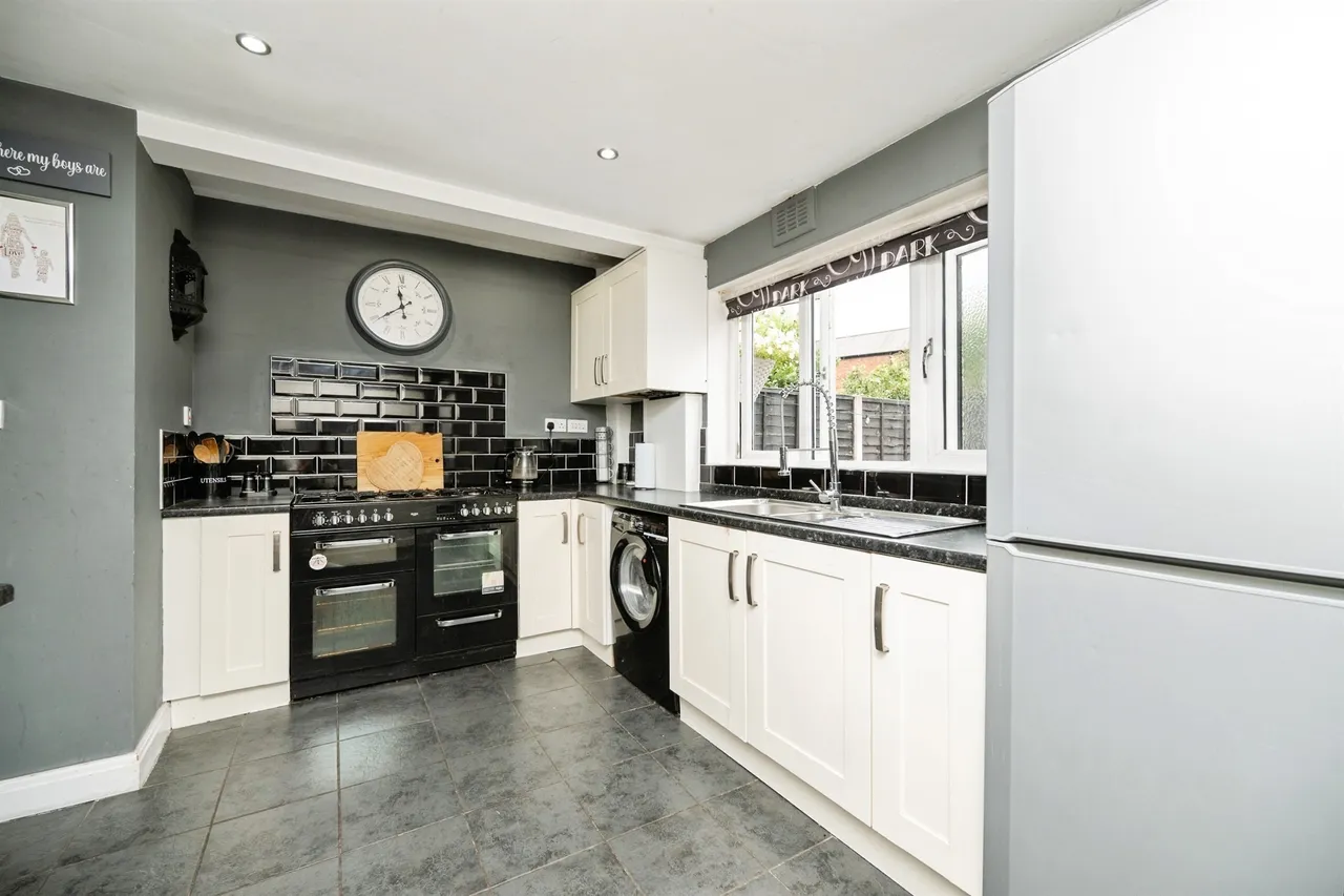 Sheldon Avenue, Wednesbury, photo 8