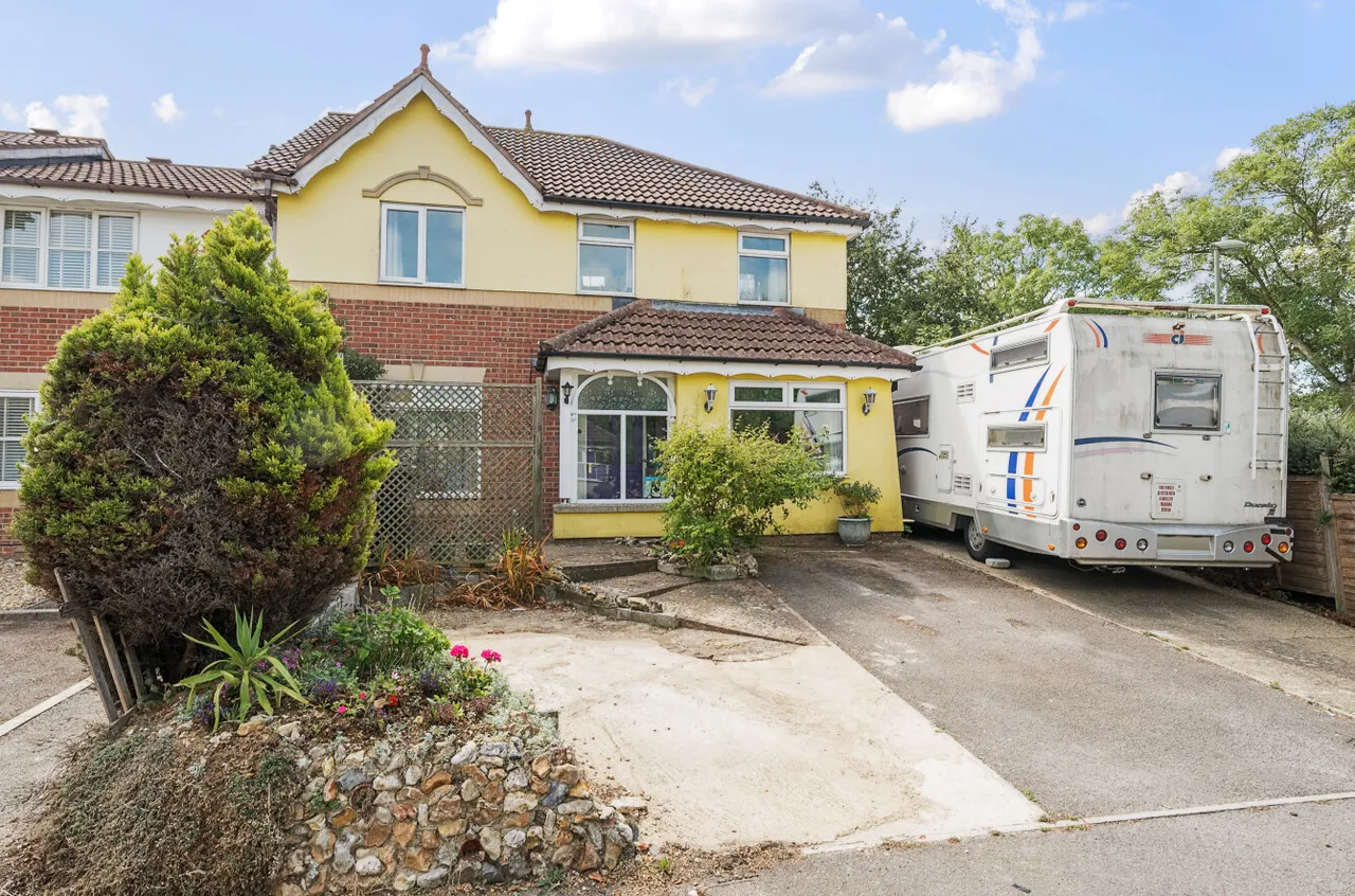 4 bed house for sale, Lanyard Drive, Gosport, PO13