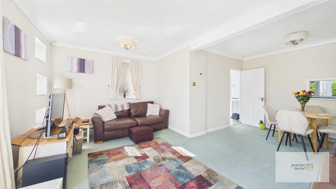 Lindrick Avenue, Whitefield, Manchester, M45 7GE, photo 5