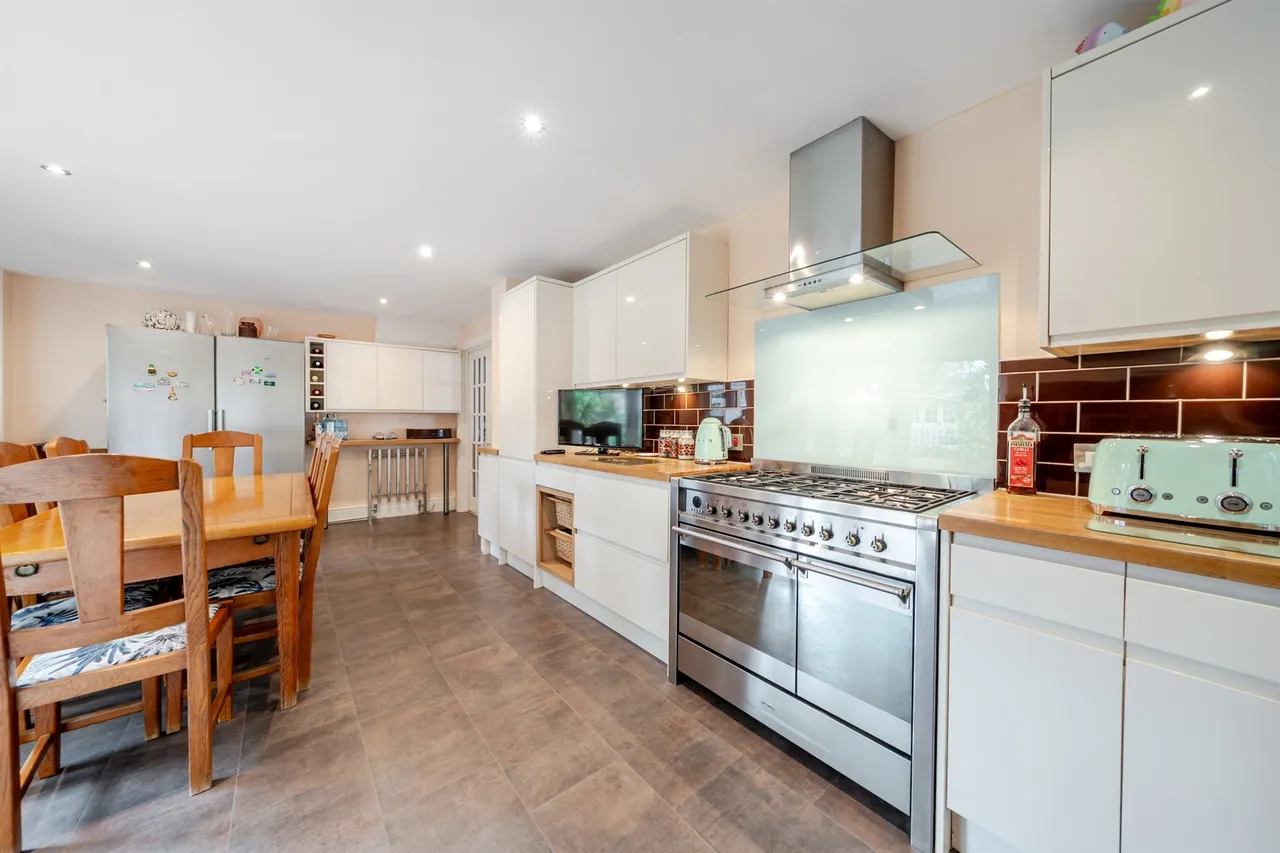 Somersby Crescent, Maidenhead, photo 3