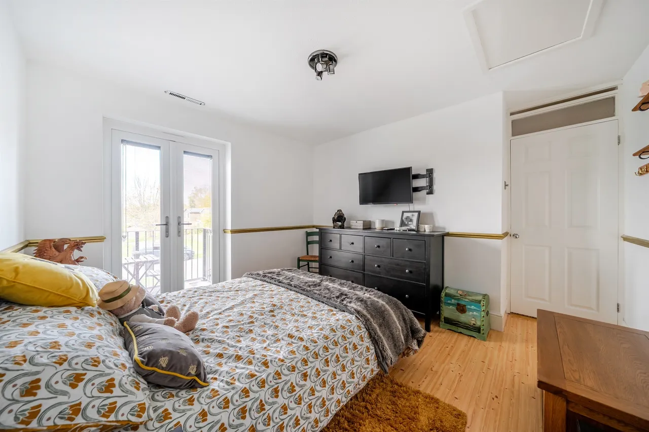 Somersby Crescent, Maidenhead, photo 12