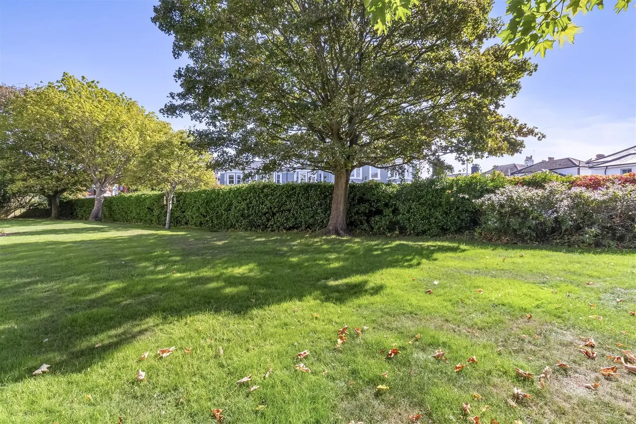 Wordsworth Road, Worthing, photo 16