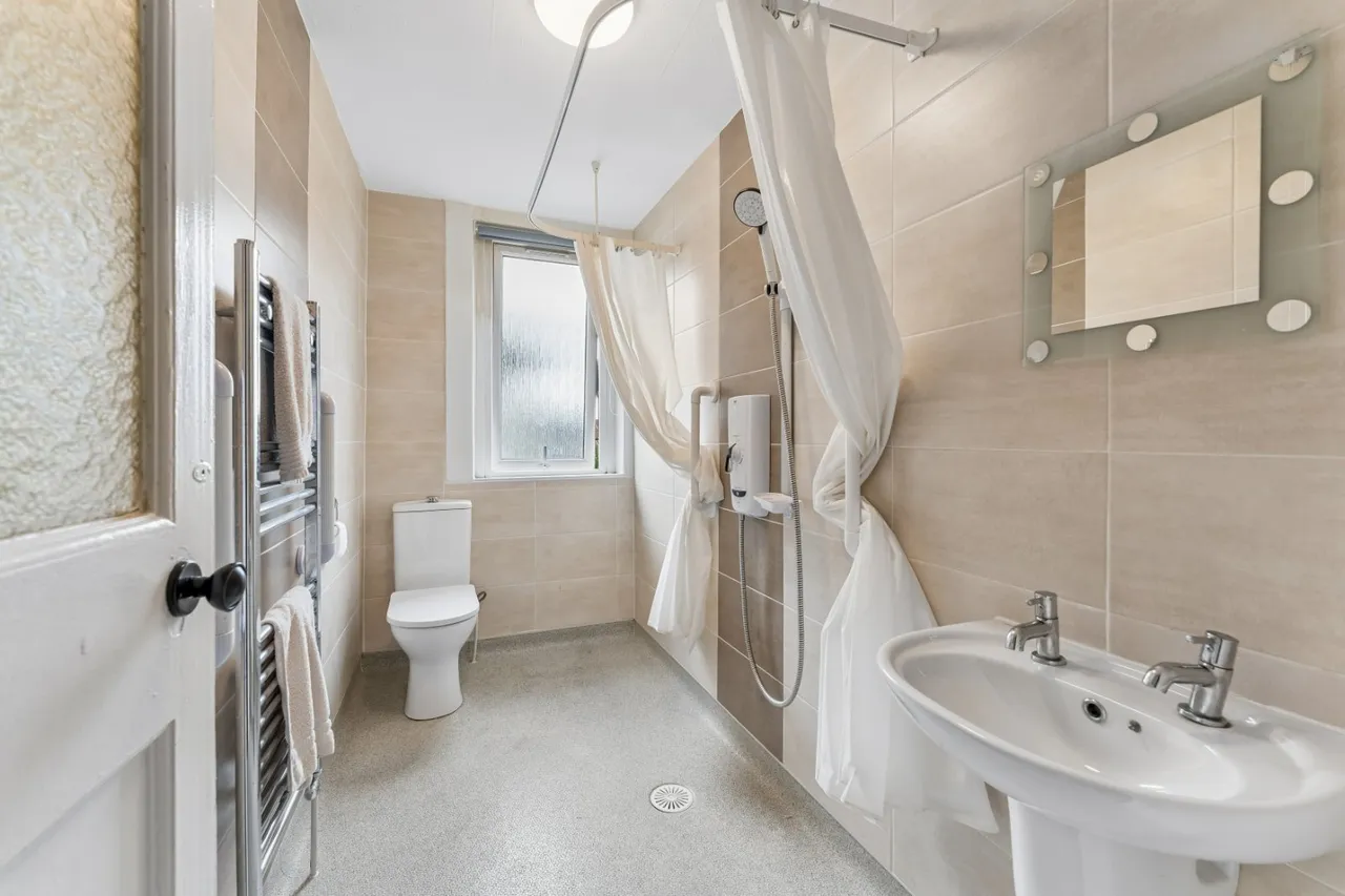 Commore Drive, Knightswood, G13, photo 11