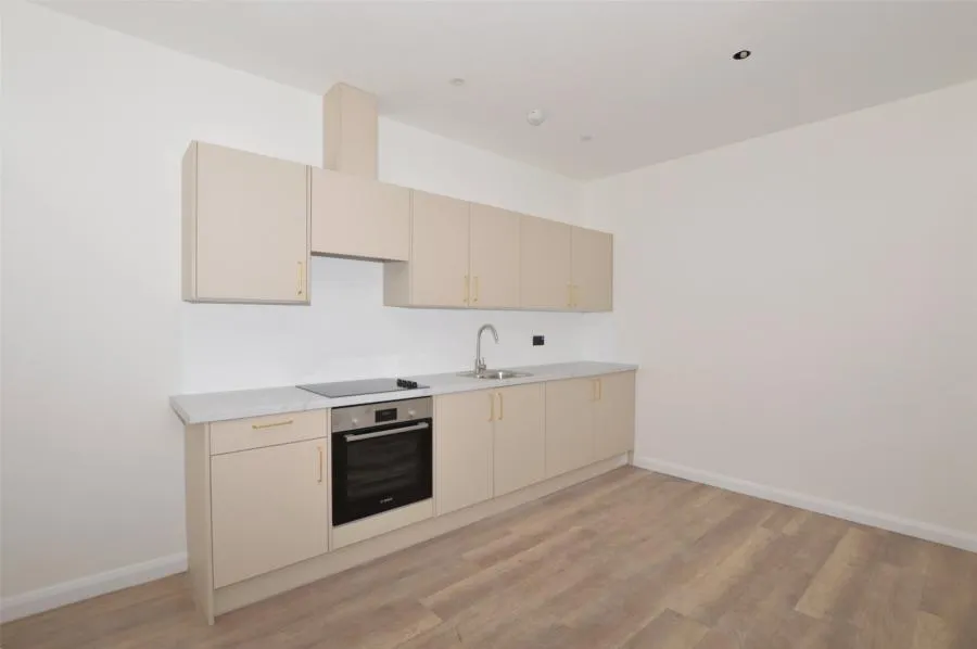London Road, Redhill, RH1, photo 8