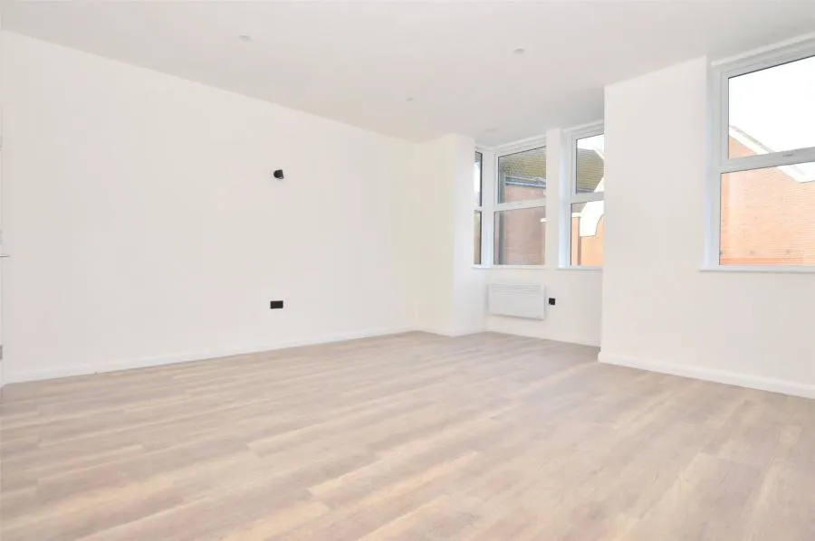 London Road, Redhill, RH1, photo 6