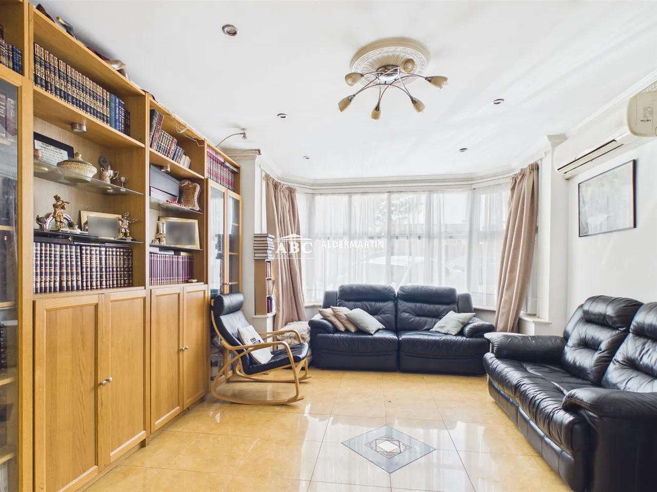 St. Margarets Road, Edgware, photo 15