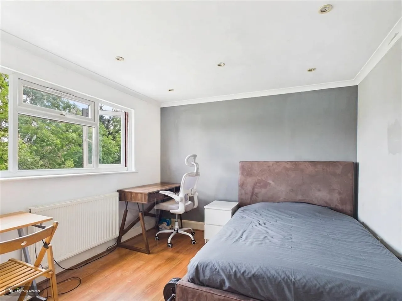 St. Margarets Road, Edgware, photo 5