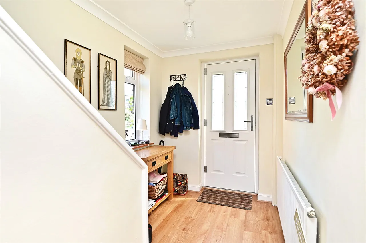 Greenways, Fleet, Hampshire, GU52 7XF, photo 11