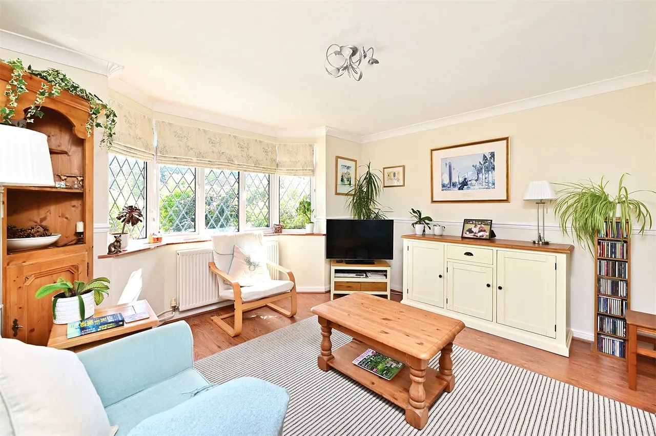 Greenways, Fleet, Hampshire, GU52 7XF, photo 5