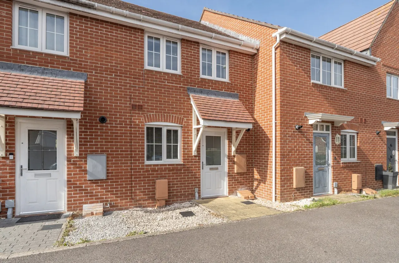 2 bed property for sale, Blackberry Copse, Felpham, PO22