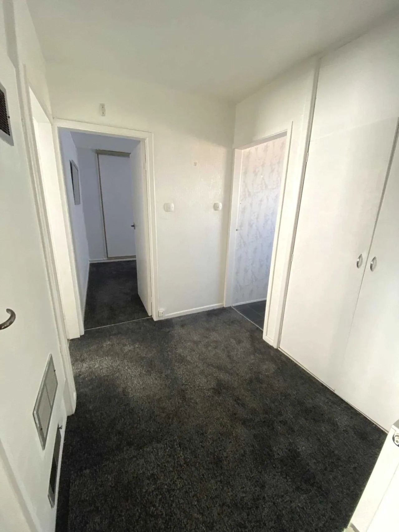 Harrowside, Blackpool, FY4 1LZ, photo 4