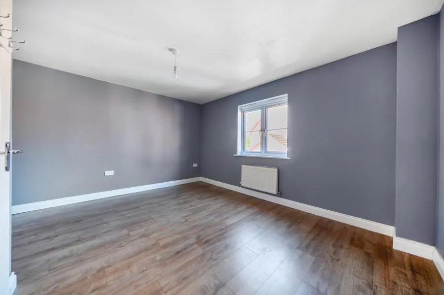 Urquhart Road, Thatcham, RG19, photo 7