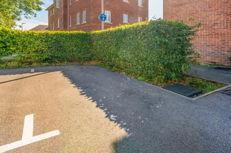 Urquhart Road, Thatcham, RG19, photo 19