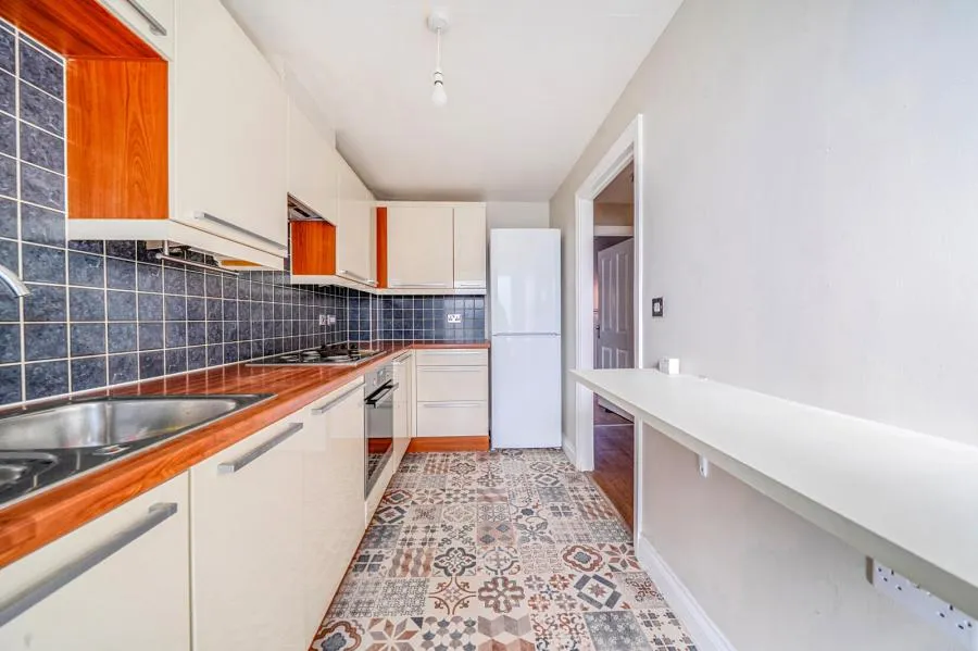 Urquhart Road, Thatcham, RG19, photo 17