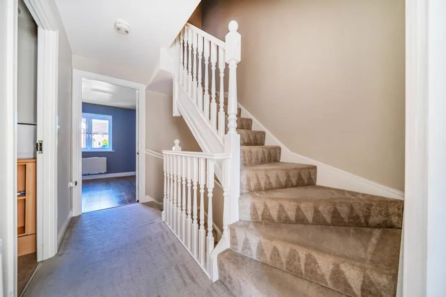 Urquhart Road, Thatcham, RG19, photo 11