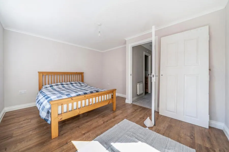 Urquhart Road, Thatcham, RG19, photo 6
