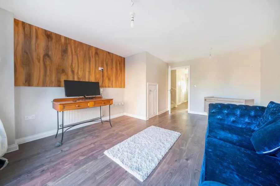 Urquhart Road, Thatcham, RG19, photo 4