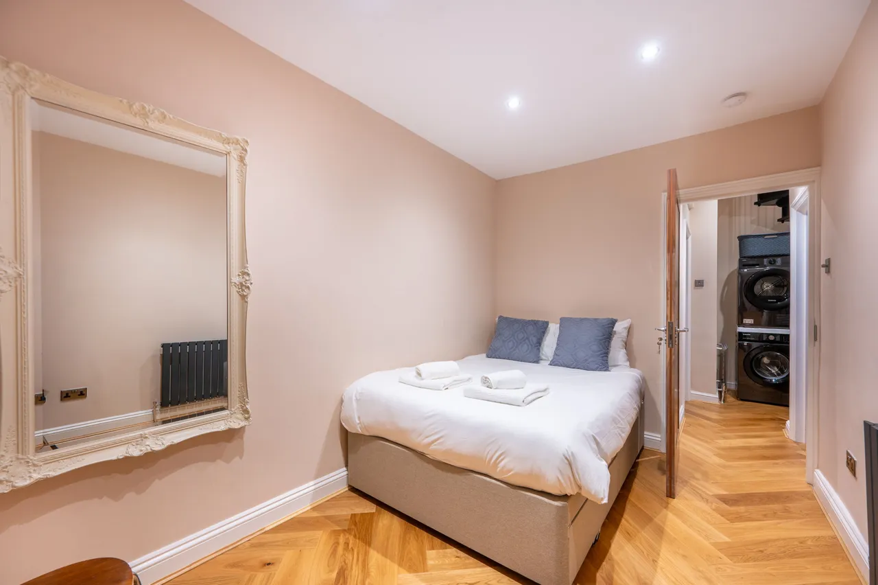 Flat 1, 42 Clanricarde Gardens, London, photo 7