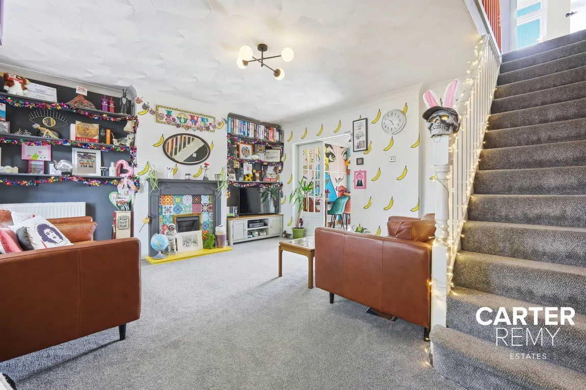 Larkswood Road, Corringham, Stanford-le-hope, SS17 9DD, photo 3