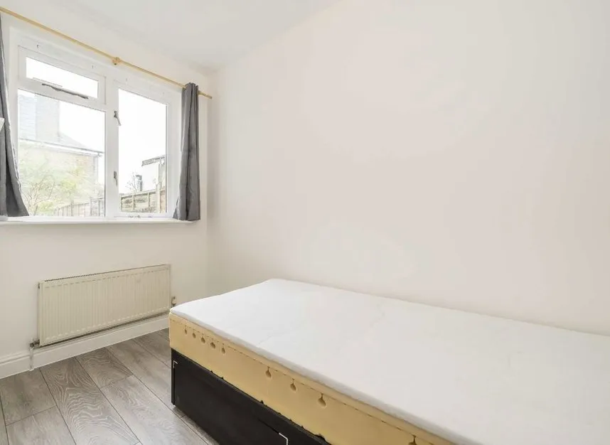 Northfield Avenue, West Ealing, W13, photo 6
