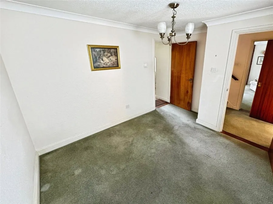with 3 bedrooms in Harlow, CM17, photo 5