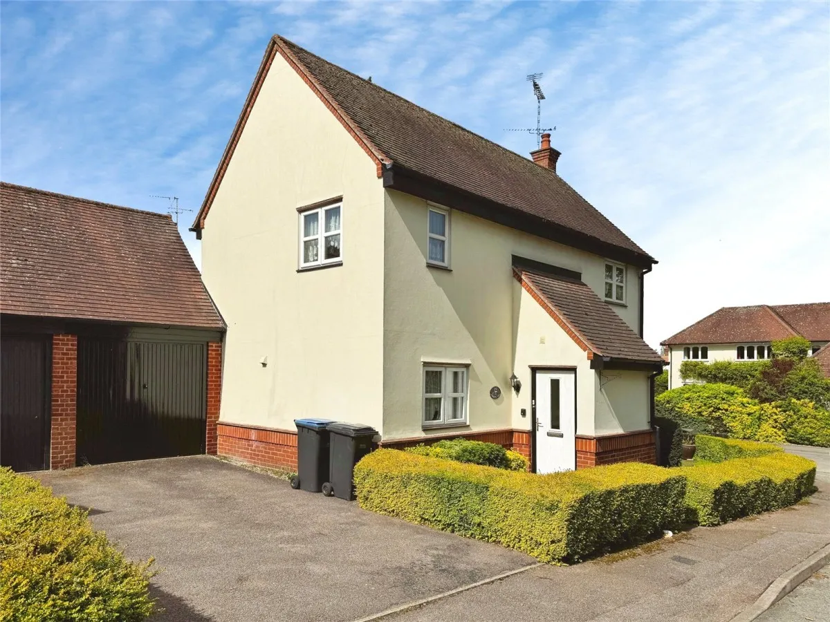3 bed house for sale, with 3 bedrooms in Harlow, CM17