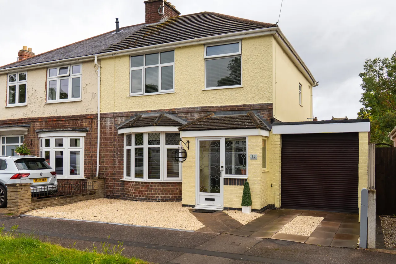 3 bed house for sale — Plantation Avenue, Leicester, LE2 8PQ