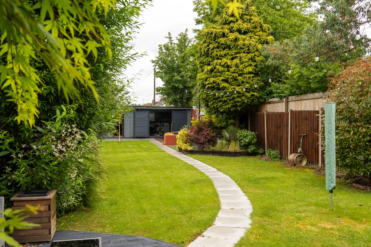 Plantation Avenue, Leicester, LE2 8PQ, photo 19
