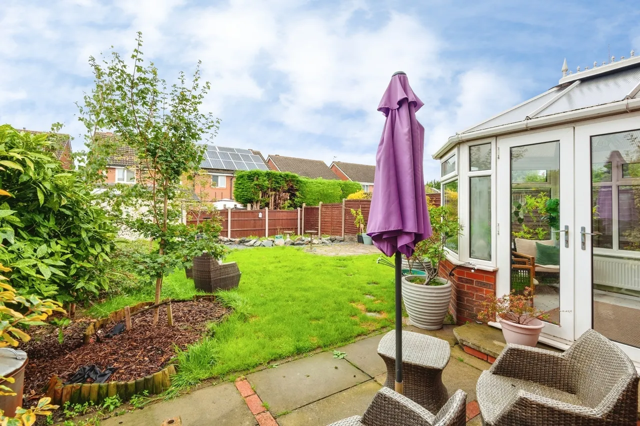 Chisledon Close, St. Helens, WA11, photo 4