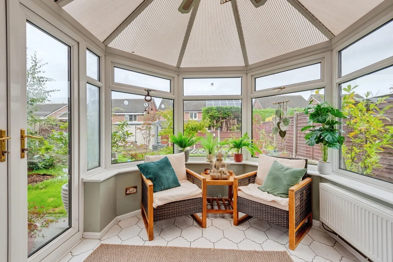 Chisledon Close, St. Helens, WA11, photo 18