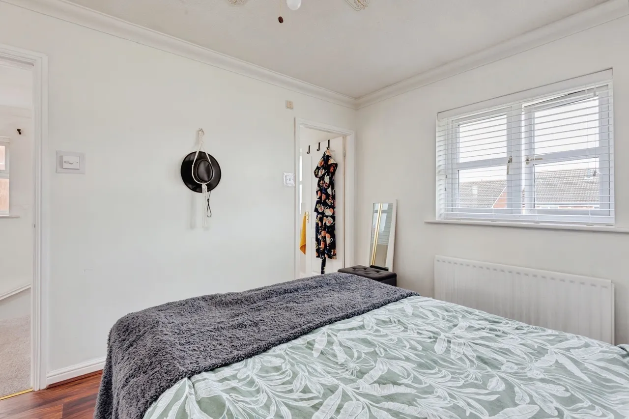 Chisledon Close, St. Helens, WA11, photo 8