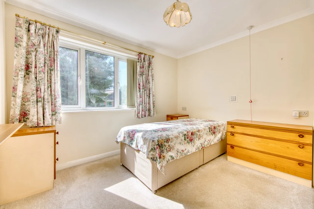 Westminster Court, Wanstead, photo 10
