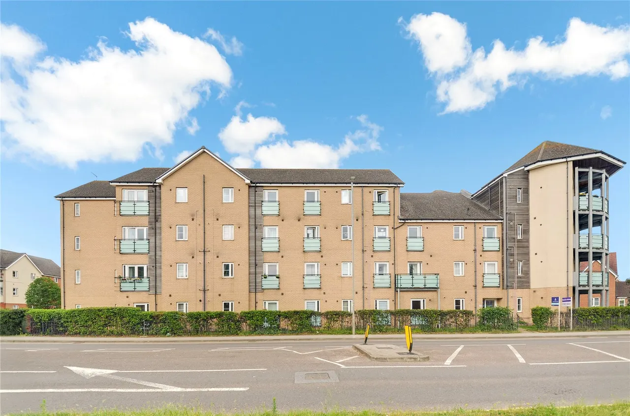 Manor Park, Maids Moreton, Buckingham, Buckinghamshire, MK18, photo 4