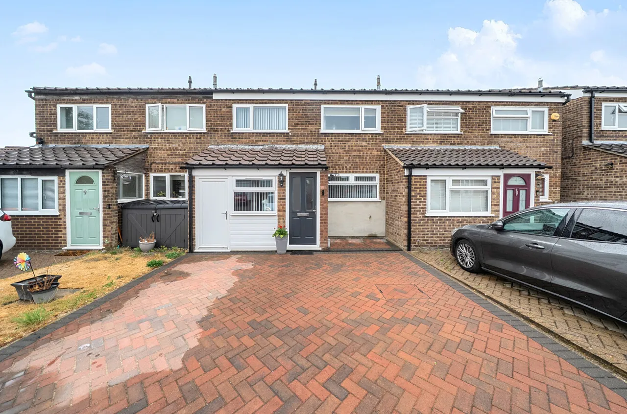 Manor Park, Maids Moreton, Buckingham, Buckinghamshire, MK18, photo 6