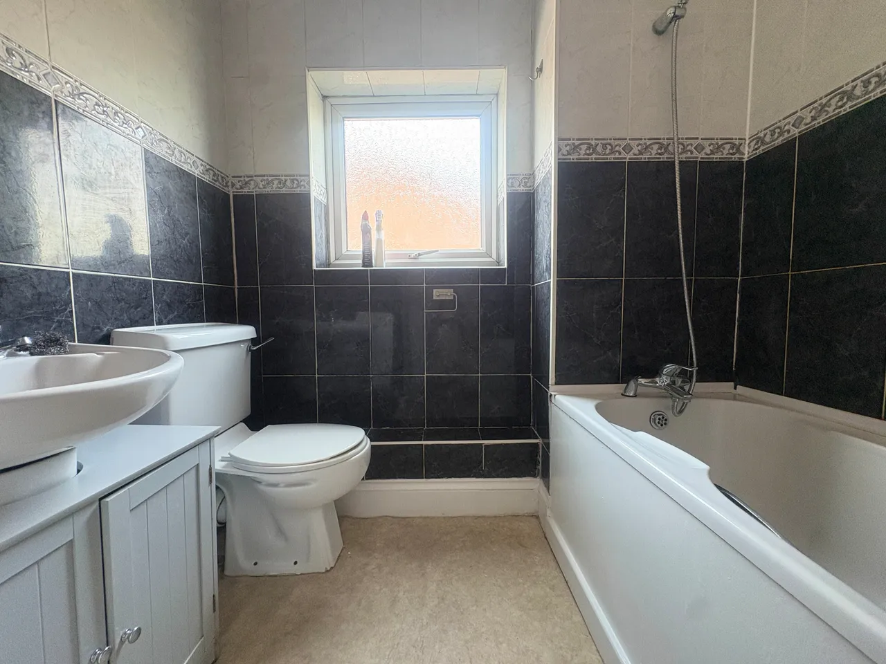 Freshbrook, SN5, photo 7