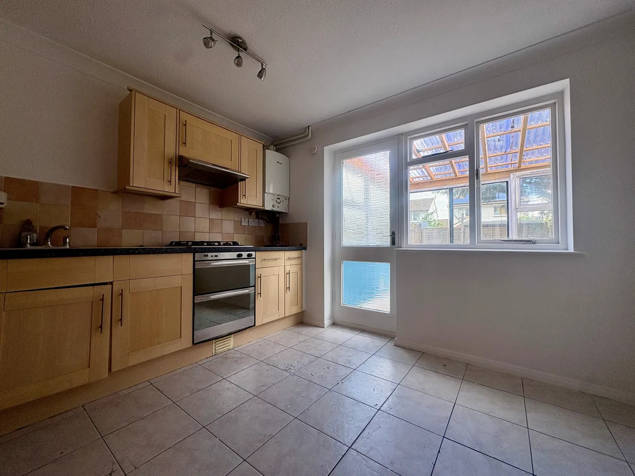 Freshbrook, SN5, photo 4
