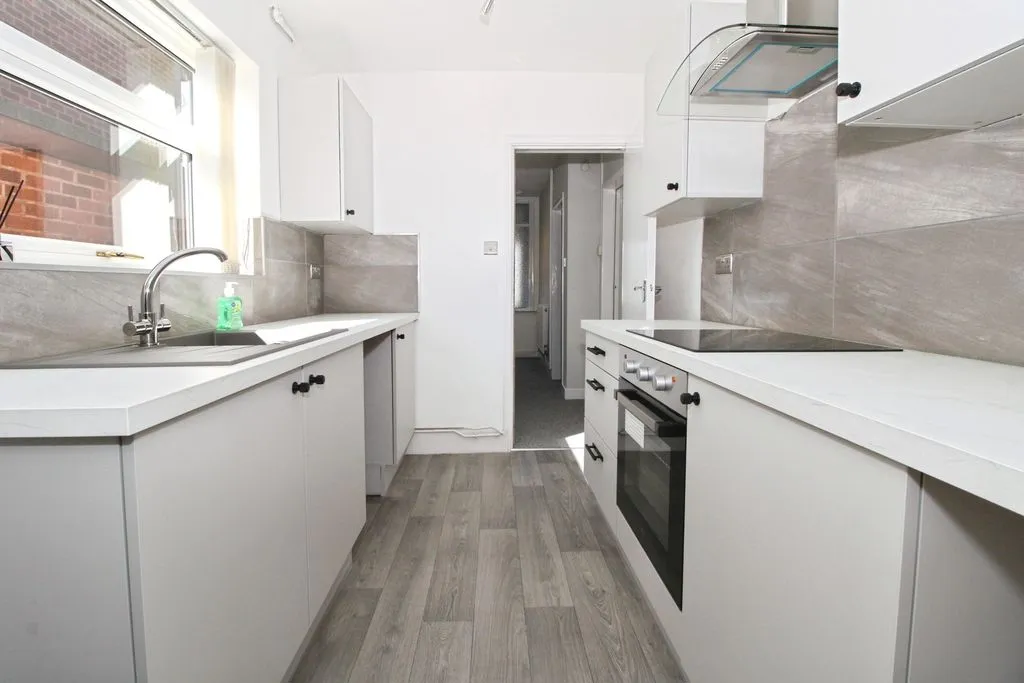 Victoria Road, Pelsall, WS3, photo 7
